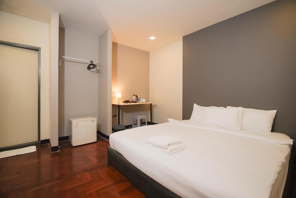 Go Inn Silom Bts St Louis V โกอินน์ สีลม 2 曼谷 外观 照片